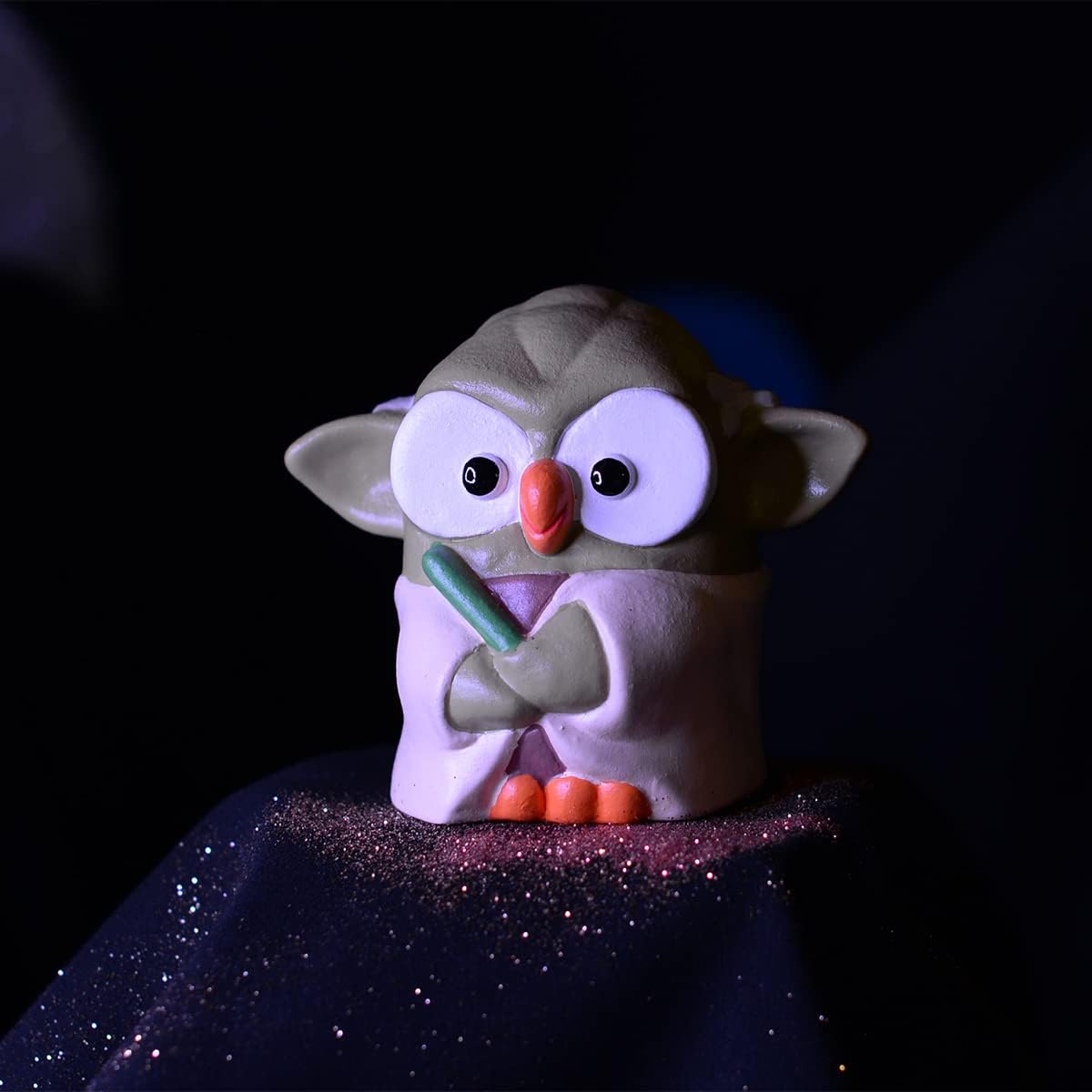 Goofi Yoda | Handcrafted Ceramic Collectible (8x10 cm.