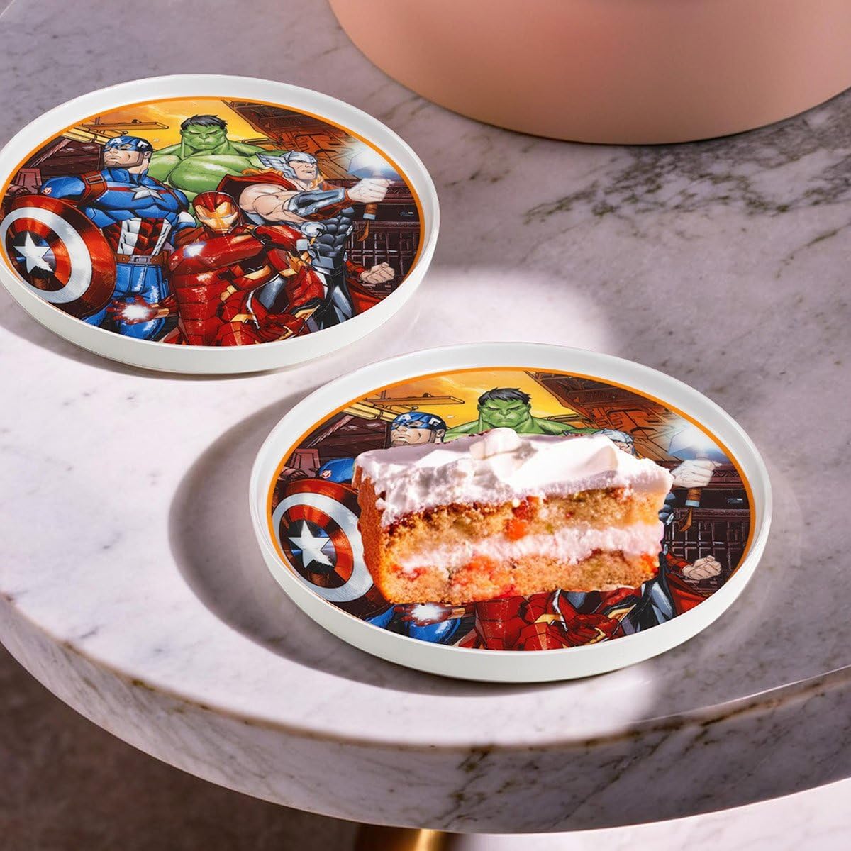 Egan Marvel Spider-Man & Avengers Side Plate 20cm - New Bone China Dessert Plate – Microwave & Dishwasher Safe – Superhero Plate for Marvel Fans – Tableware (AVENGERS).
