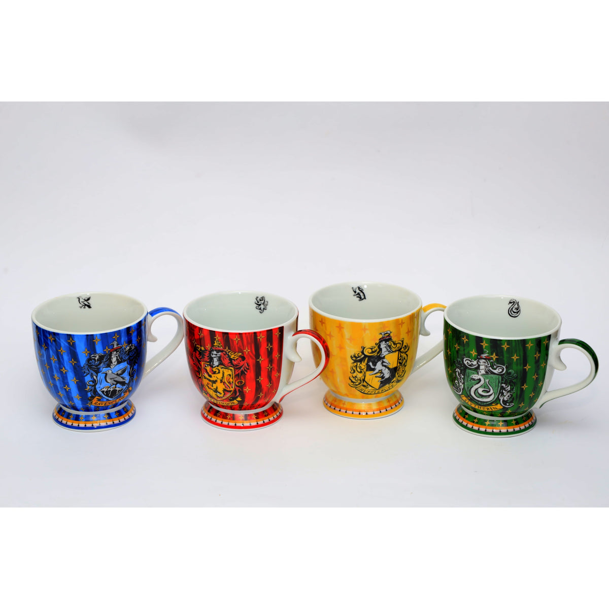 EGAN Harry Potter Gryffindor 350 ml Porcelain Mug – Official Hogwarts House Crest Cup | Wizarding World Gift & Collectible